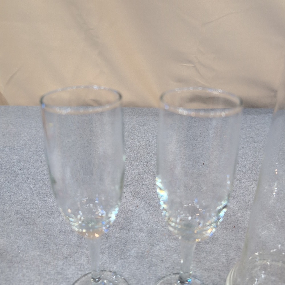 Wedding Clear Glass Pitcher and Two Flute Glasses Toasting Set - Picture 4 of 4